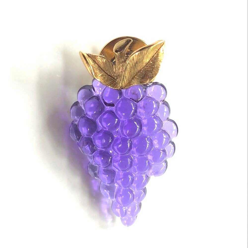 Vintage Avon Purple Lucite Grapes Fruit Cluster Convertible Pin Brooch